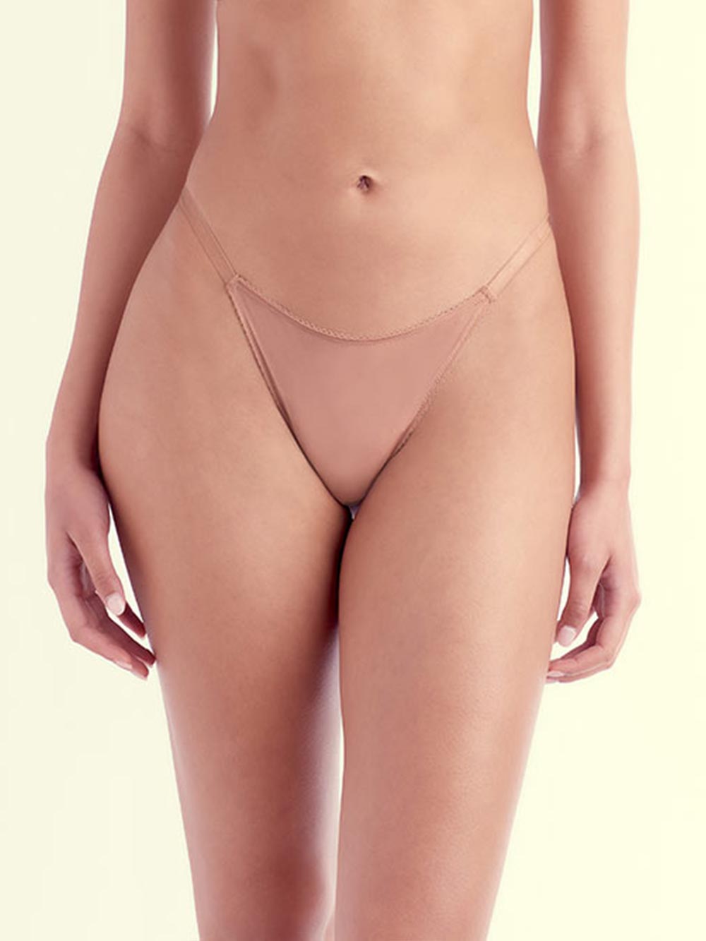 Sascha Microfiber Smooth Thong color_Dulce