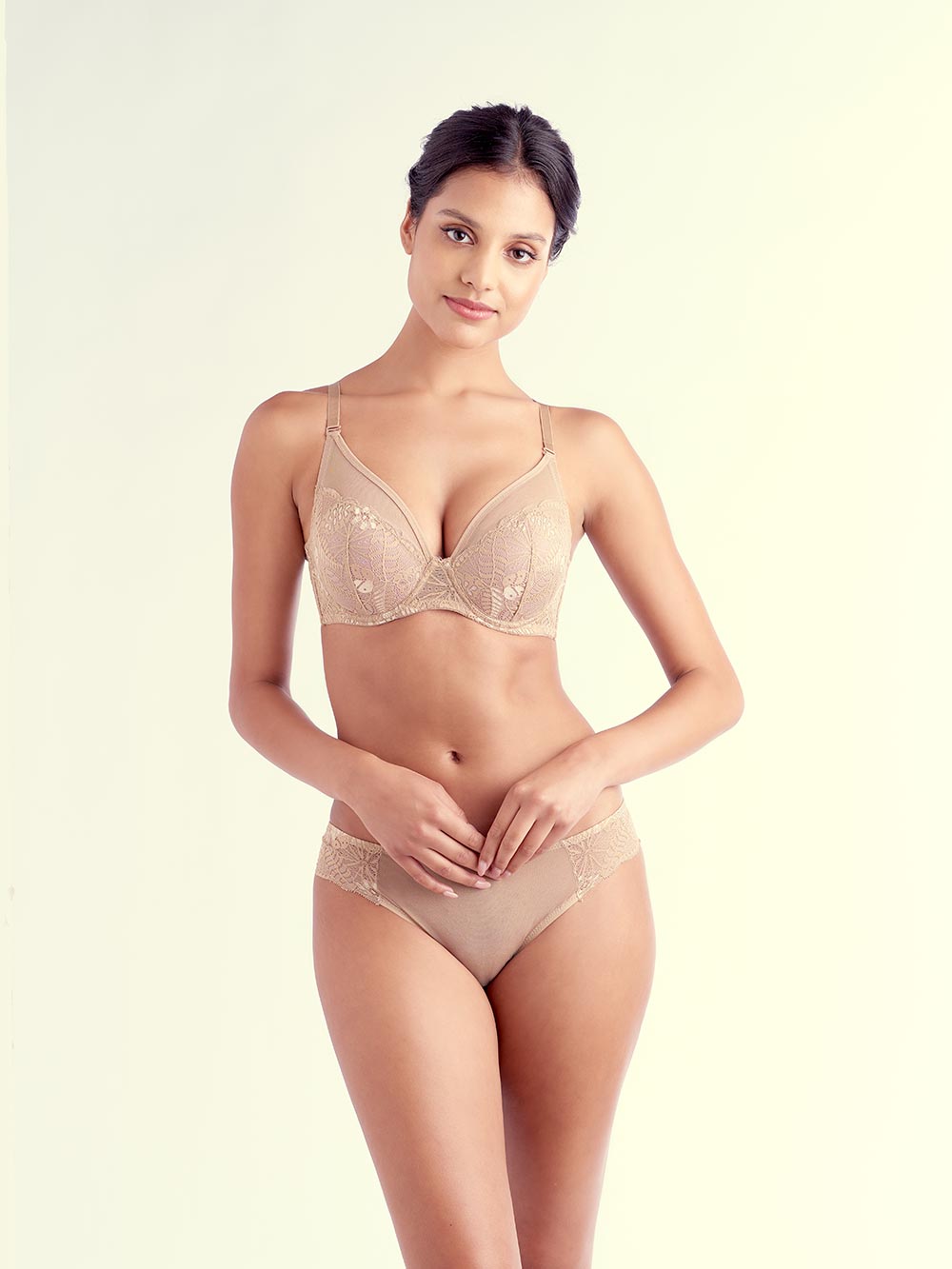 32AA/70AA Samantha Bra - Petite Ladies Lingerie